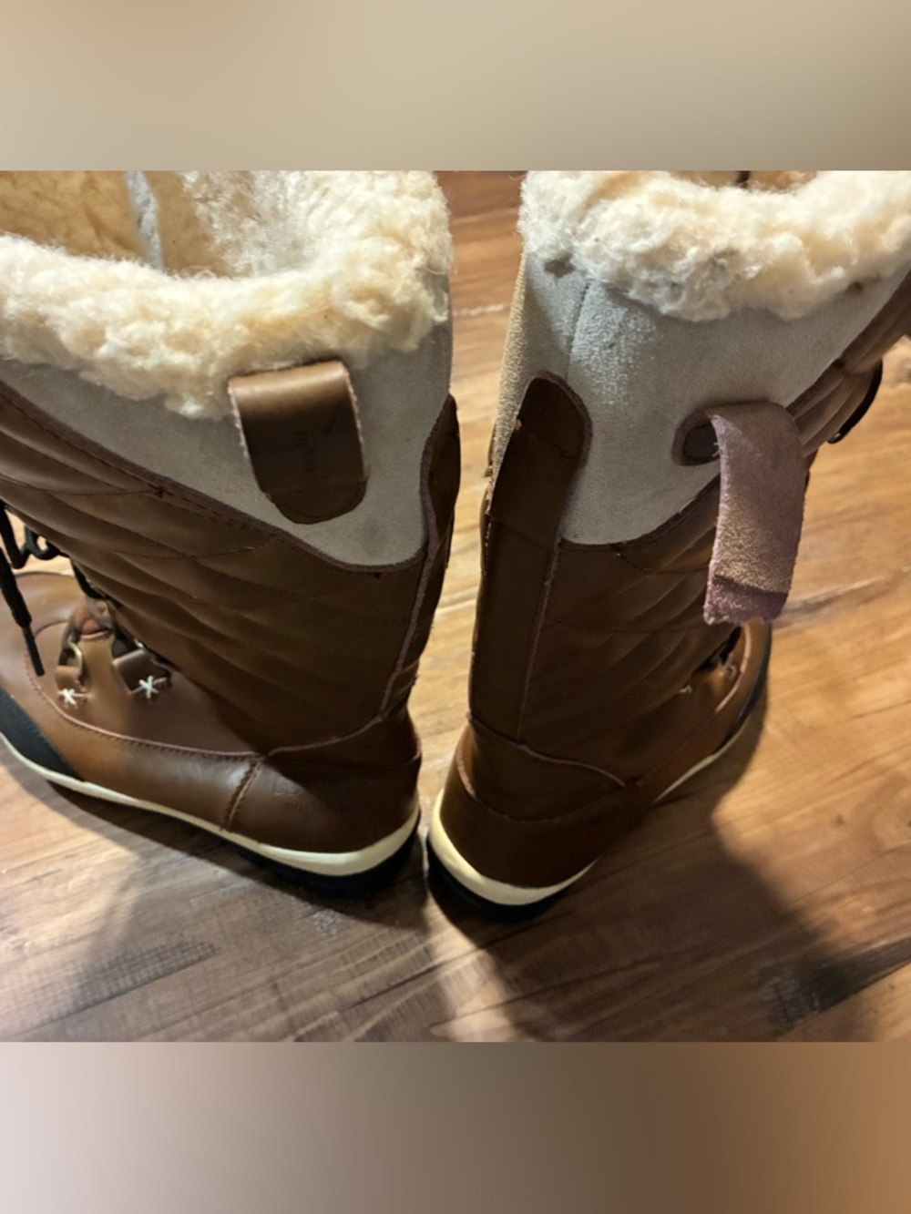 Bearpaw women’s 10 Tall Quilted Brown Winter Boots with Shearling Trim - Picture 10 of 12